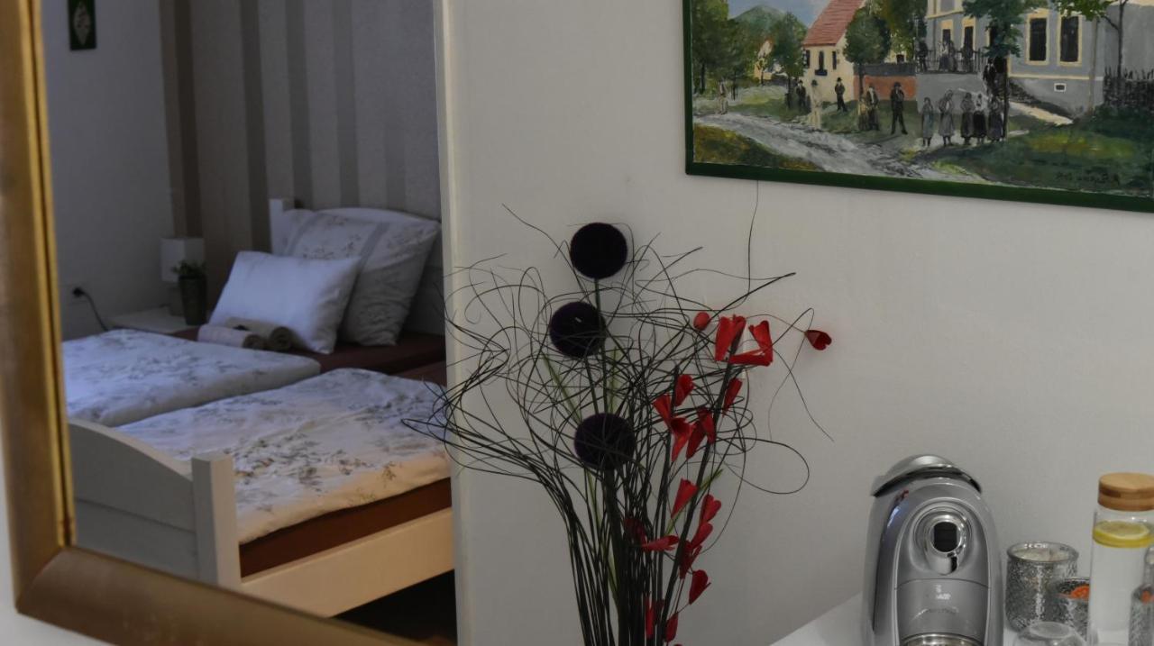 Rooms Bobic Licko Petrovo Selo Buitenkant foto